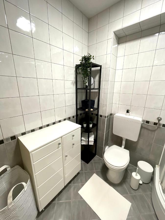 Apartment Dalmatino Baška Voda Eksteriør billede